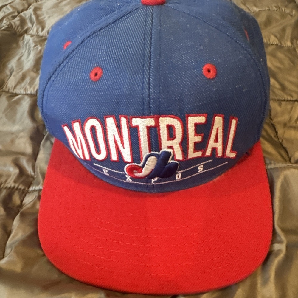 Vintage Montreal Expos Adjustable Blue Red Baseball Cap Coopertown Collection‎